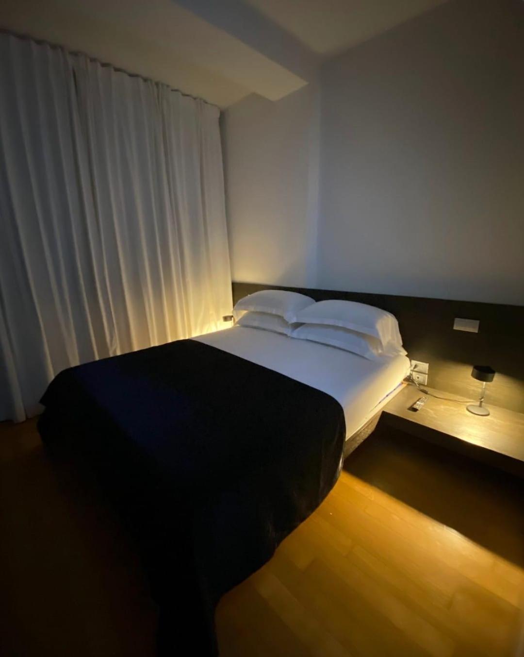 Attico Reale - In Centro, Tra Stazione E Bari Vecchia Apartment Екстериор снимка