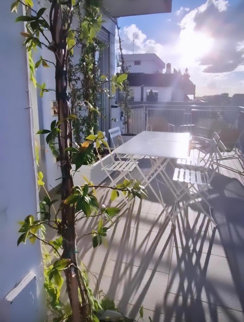Attico Reale - In Centro, Tra Stazione E Bari Vecchia Apartment Екстериор снимка