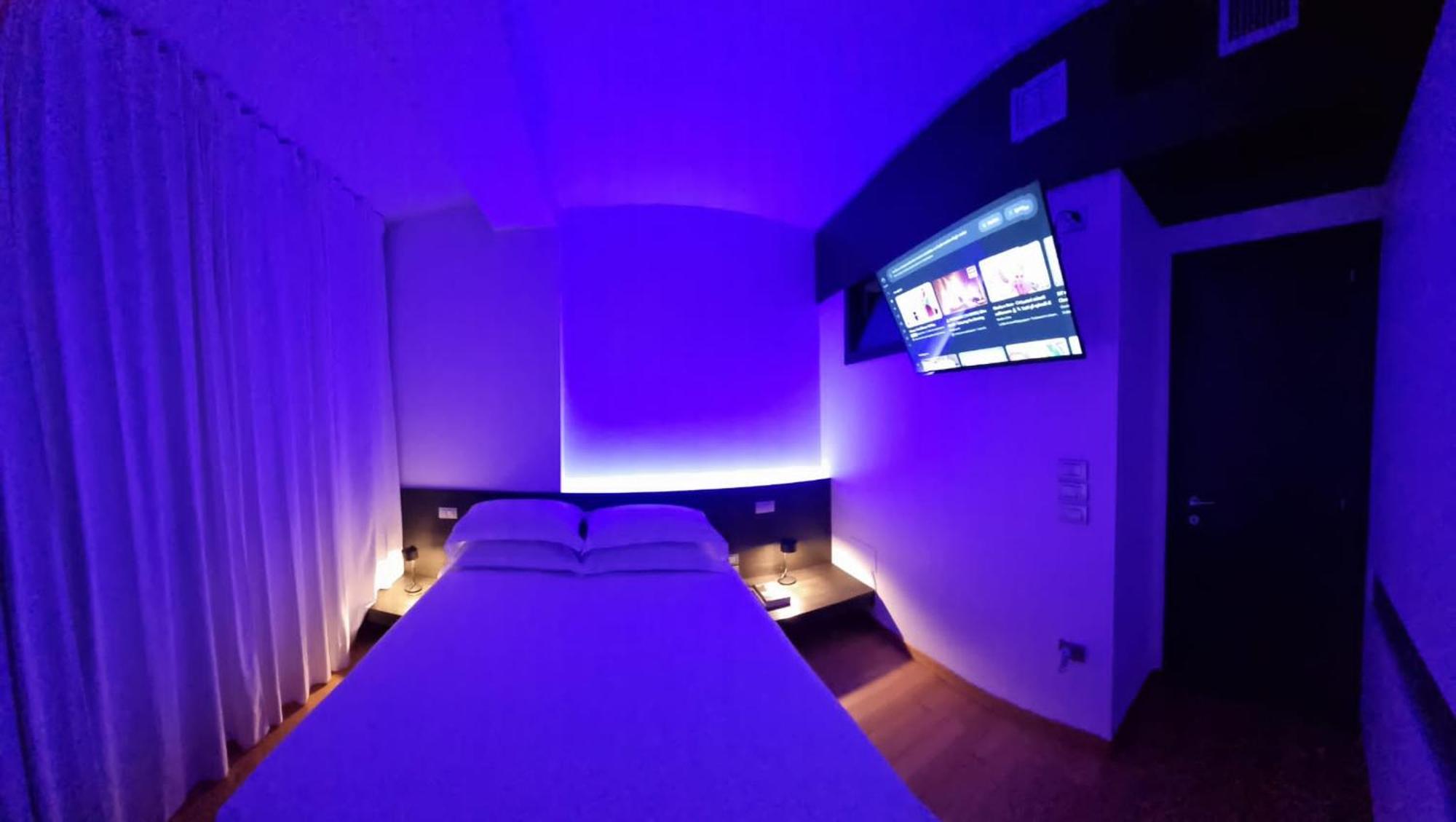 Attico Reale - In Centro, Tra Stazione E Bari Vecchia Apartment Екстериор снимка