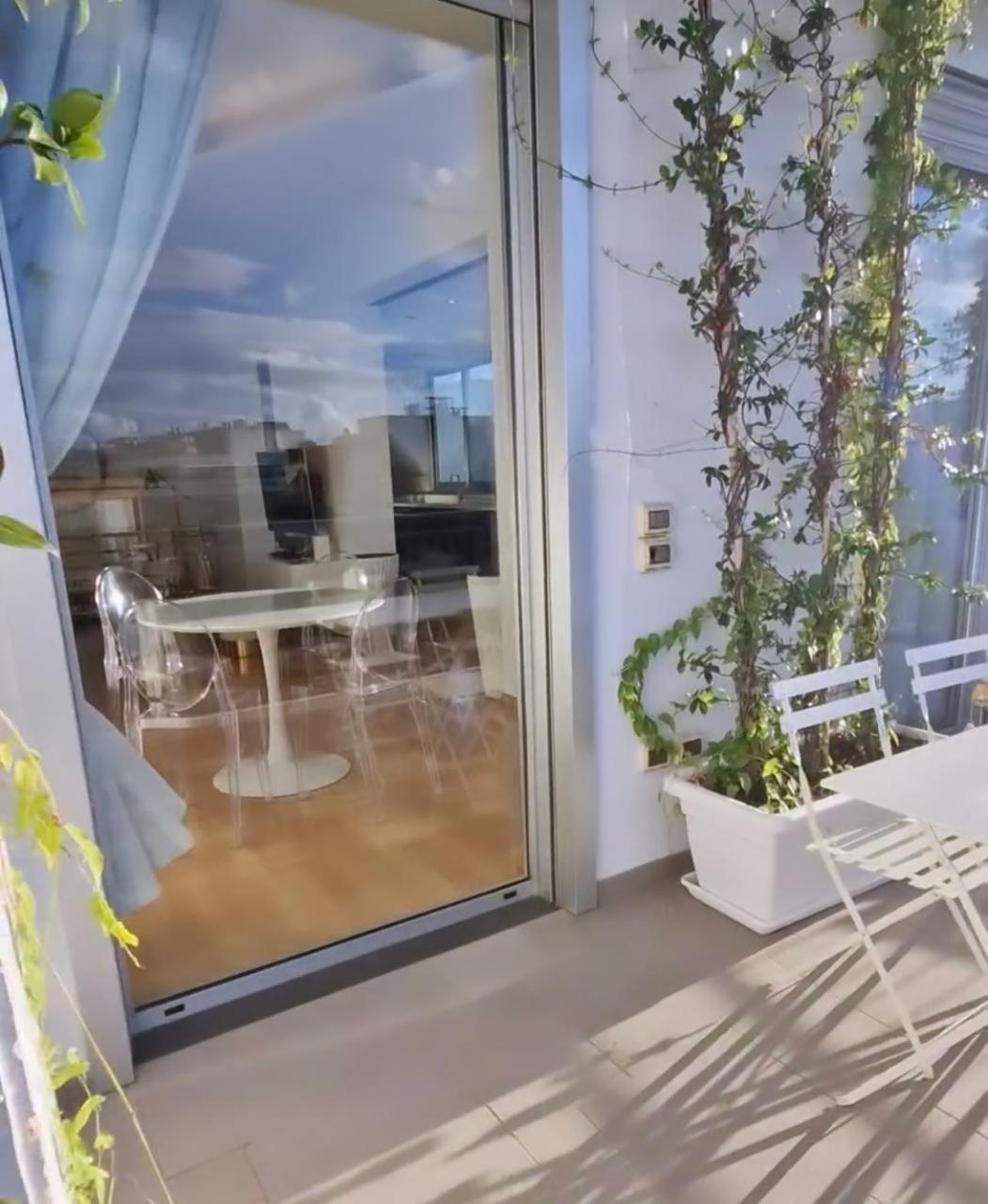 Attico Reale - In Centro, Tra Stazione E Bari Vecchia Apartment Екстериор снимка